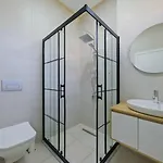 2 Bedroom With Private Pool *