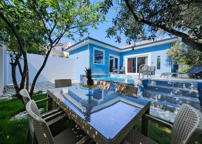 2 Bedroom With Private Pool Villa *