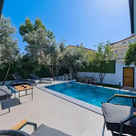 2 Bedroom With Private Pool 빌라