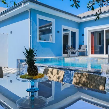 2 Bedroom With Private Pool