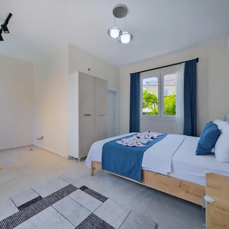فيلة 2 Bedroom With Private Pool *