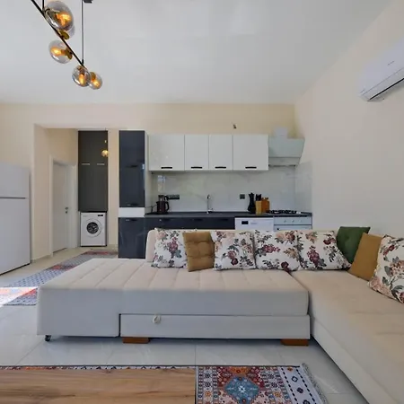 2 Bedroom With Private Pool 페티예